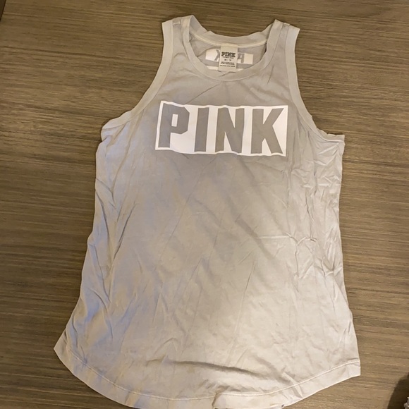 Tank top, zip up jacket, and shorts set - Picture 2 of 9